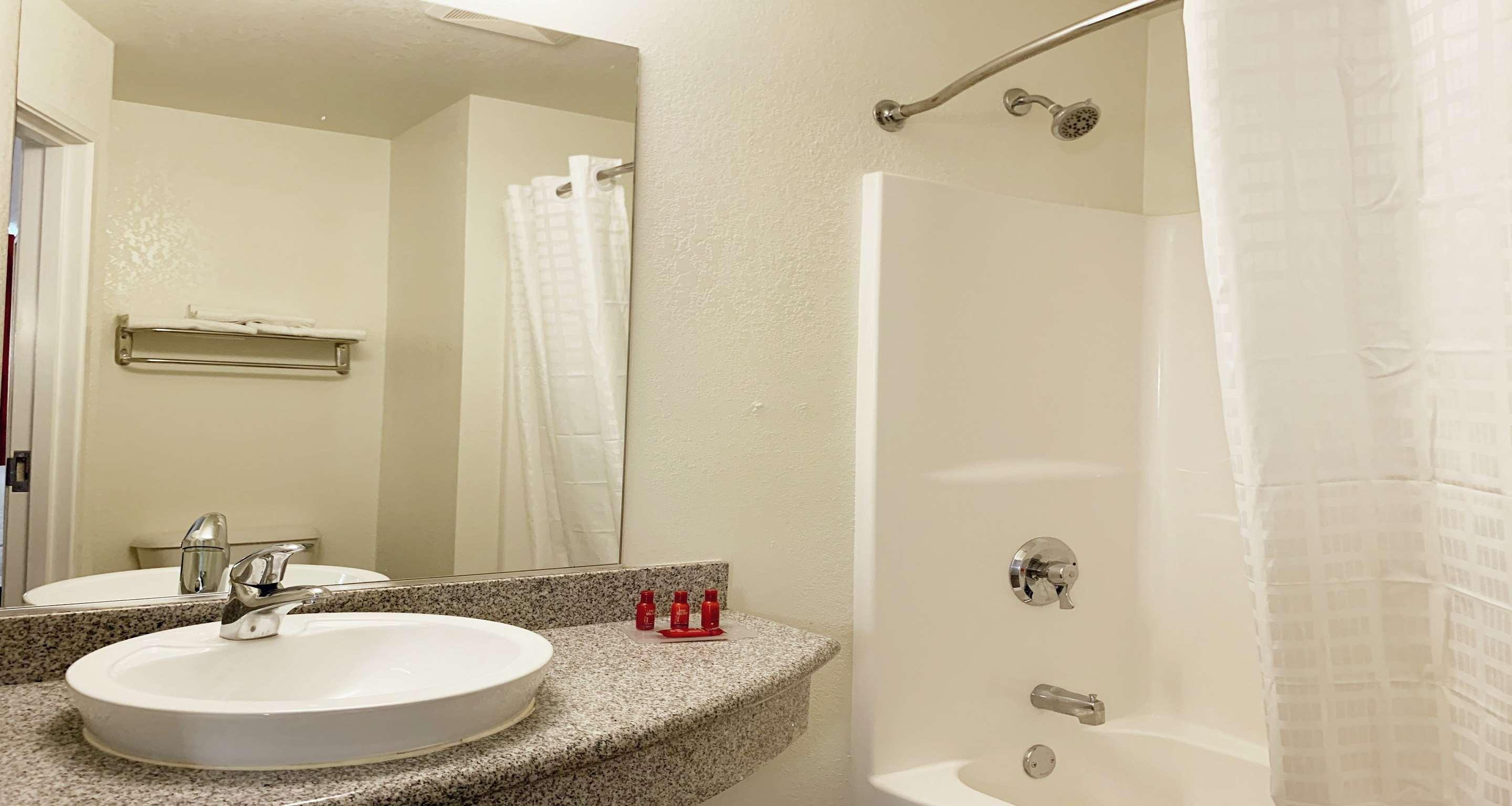 Surestay Plus Hotel By Best Western Niagara Falls East Esterno foto